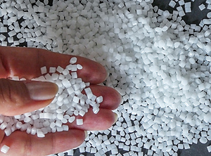 Grundlagenforschung für biologisch abbaubares Material zur Produktion von Reinigungsmittelflaschen (Foto: UMSICHT)