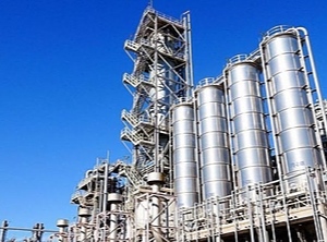 Raffinerieanlagen von Jizzakh Petroleum in der Region Buchara (Foto: Energieministerium Usbekistan)