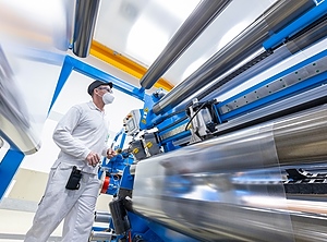 Produktion von Spezialfolien in Dormagen (Foto: Covestro)