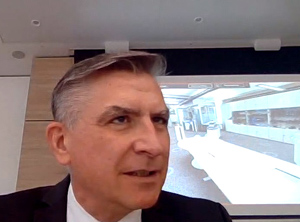 Thomas Stadelmann, CEO von Dr. Schneider, während der Online-Pressekonferenz (Abb: Screenshot)
