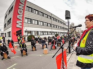 Warnstreik im Frühjahr bei Magna in Obertshausen (Fotos: IGM/Frank Rumpenhorst)