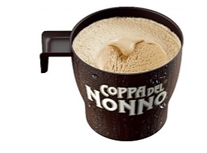 Wie bei Oma: Kaffee-Eis im „Bio-Becher“ (Foto: TotalEnergies)