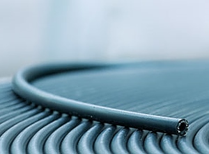 Das gerettete Unternehmen fertigt Fluidsysteme für die Automobilbranche und den Industriesektor (Foto: Veritas)