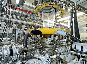 Hier steht keiner auf dem Schlauch: Folienextrusion bei Südpack (Foto: Südpack)