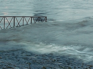 Die unbändige Kraft des Wassers (Foto: PantherMedia/georgy_boy)