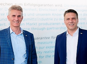 Ulrich Bartel (li.) ,und Markus Parzer ,(Foto: Coperion)