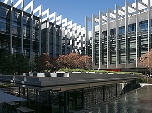 Fast schon Calatrava: das Forschungszentrum von Repsol (Foto: Repsol)