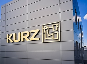 Schöne Oberfläche: Kurz kauft Tesa Scribos (Foto: Kurz)