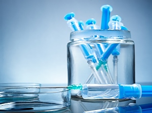 LLDS-Spritzen sollen die nach Gebrauch übrig bleibende Medikamentenmenge minimieren (Foto: Fotolia/Zsolnai Gergely)