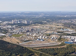 Im französischen Carling entsteht die erste kommerzielle Produktion organischer Säuren (Foto: Total)