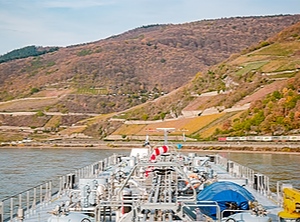 Schiffsverkehr auf der Rhône (Foto: Kem One)