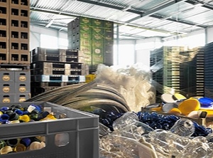 Zusammenarbeit beim Recycling von grünen PET-Flaschen (Foto: Morssinkhof Rymoplast)