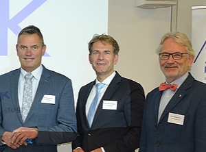 Neues Verbands-Führungstrio: Elmar Moritzer, Christian Bonten und Clemens Holzer (v.li; Foto: WAK)