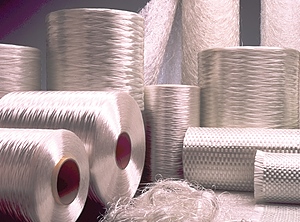 An Geweben, Rovings und Faserschnittmatten auf Basis von Glasfasern will der Konzern festhalten (Foto: Owens Corning)