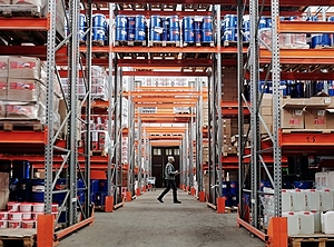 Seltener Anblick: ein gut gefülltes Lager (Foto: Pexels; tiger lily)