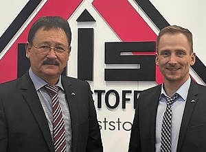 Zwei Generationen: Siegmar (li.) und Daniel Römhild (Foto: WIS Kunststoffe))