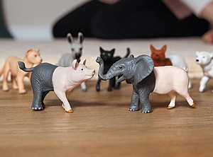 Schweinofant ja, Playmobil nein! Schleich wechselt nicht den Eigentümer (Foto: Schleich)