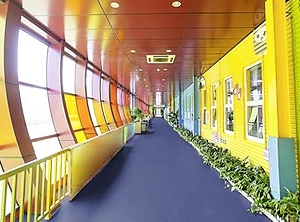 Gehören zum Angebot des französischen Unternehmens: PVC-Bodenbeläge (Foto Tarkett)