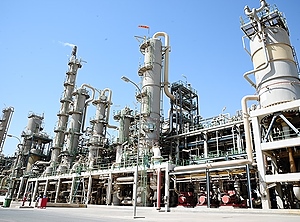 Petrochemie-Anlagen in Mesaieed (Foto: Qapco)