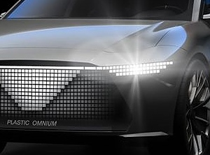 Frontmodule von Plastic Omnium gibt es künftig auch mit eigenen Scheinwerfern (Foto: Plastic Omnium)