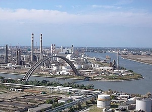 Bis zuletzt hatten die italienischen Gewerkschaften mit Eni gerungen, um Porto Marghera als Cracker-Standort zu erhalten (Foto: Versalis)