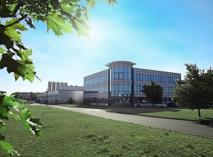 Vor einer deutlichen Kapazitätserweiterung: Das Werk in Schkopau (Foto: Innovia)