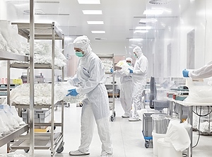 Das Verpackungsunternehmen baut die Pharmasparte Alplapharma in Polen aus (Foto: Alpla)