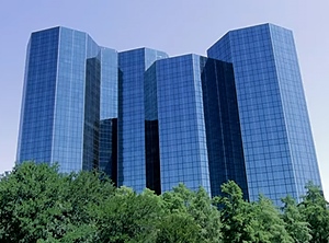 Wirkt recht wuchtig: Die Konzernzentrale in Irving, Texas (Foto: Celanese)