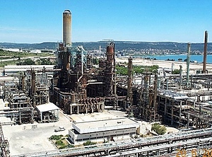 Wegen Brandschadens ausgefallen: der Cracker von LYB in Berre (Foto: LyondellBasell)