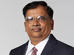 Steuert den PET-Branchenriesen: CEO Dilip Kumar Agarwal (Foto: IVL)