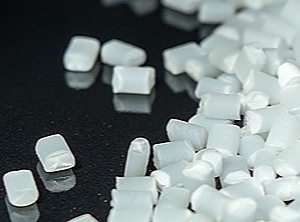 Kostet im September weniger als im Vormonat: Polystyrol der Marke 