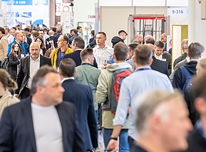 Endlich wieder? Eine Messe (so gut wie) ohne Masken (Foto: NürnbergMesse)