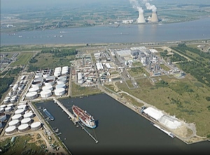 Am Standort Lillo im Antwerpener Hafen erweitert Ineos das Portfolio der PE-HD-Anlagen (Foto: Ineos)