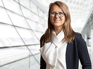 Compounds sind ihre Passion: Dr. Marieluise Lang (Foto: PoraComp)