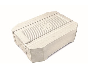 Mit Materialien aus dem Gelben Sack hergestellt: Eine Verpackung aus RE EPS (Foto: Storopack)