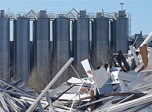 Der Fensterprofilhersteller will das Recycling von Altprofilen in Diksmuide ausweiten (Foto: Deceuninck)
