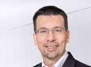 Mark Dorn führt den Gesamtbereich Klebstoffe von nun an (Foto: Henkel)