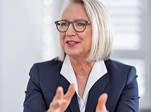 Sieht keine Rezessionsgefahr: Die „Wirtschaftsweise“ Monika Schnitzer (Foto: Sachverständigenrat Wirtschaft)