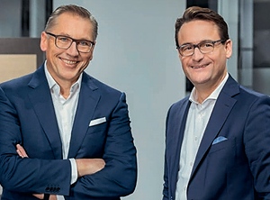 Das Duo an der Spitze: CEO Wolfgang Moyses (li.) und CFO Andreas Pötz (Foto: Surteco)
