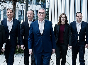 Werden ihren Weg wohl auch weiterhin unabhängig bestreiten: Unternehmenschef  Michael Rauterkus mit Teilen seines Management-Teams (Foto: Uponor)