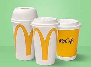 Karton statt Plastik: Gilt bundesweit nun auch für die Deckel in den mehr als 1.450 Schnellrestaurants (Foto: McDonald's)