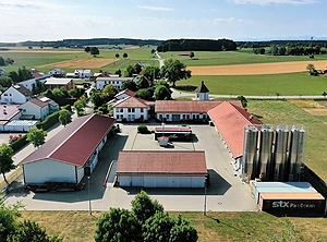 Produktionsstandort Vilgertshofen aus der Vogelperspektive (Foto: Heraplast)