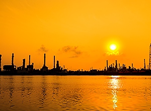 Im Osten geht die Sonne auf... und die asiatische Polymerindustrie nimmt ihren Lauf (Foto: PantherMedia, Deerphoto)