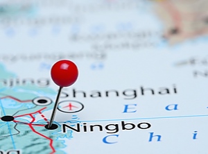 Ningbo in der Ostküstenprovinz Zhejiang ist mit Kapazitäten von annähernd 40 Mio jato für Vorprodukte und Polymere aller Art einer der großen Petrochemie-Standorte im Land (Foto: Panthermedia/dk_photos)