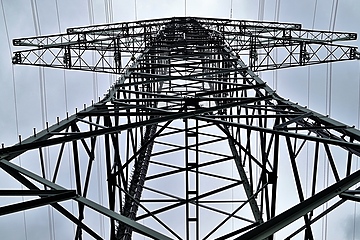 Himmelsstürmer: Der Strompreis schwankt mit den Gasnotierungen (Foto: Pexels, Pixabay)