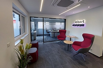 Im März bezogen. Der Verwaltungsneubau in Bünde (Foto: Albert)