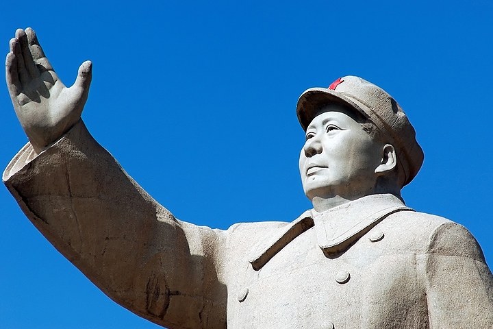 Große Geste vom Großen Vorsitzenden: Ob Mao den Staatsterror gegen die Uiguren gutgeheißen hätte? (Foto: PantherMedia/fotoazja)