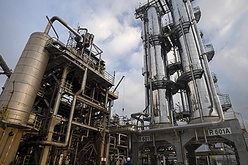 Destillationseinheit der Raffinerie von ExxonMobil im französischen Port Jerome (Foto: ExxonMobil)