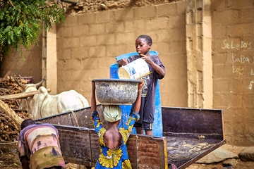 Wider die Ausbeutung: Unter anderem Kinderarbeit soll das Lieferkettengesetz verhindern (Foto: Pexels, Abdulkadir Muhammad Sani)