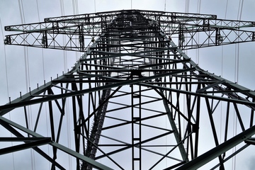 Sommerflaute: Die schwächelnde Wirtschaft wirkt sich auf den Strompreis aus (Foto: Pexels, Pixabay)